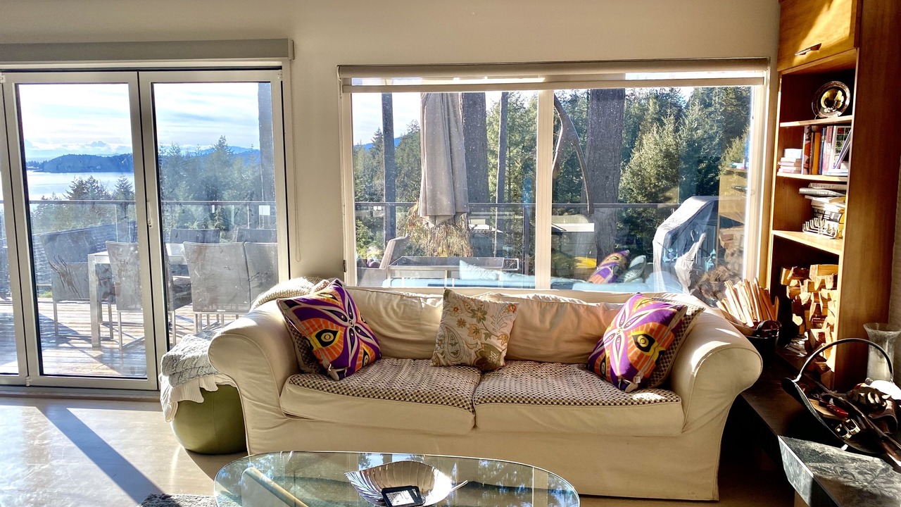 Photo of Livingroom in Bowen Island