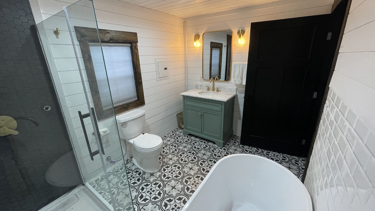 Photo of Bathroom in Battle Ground