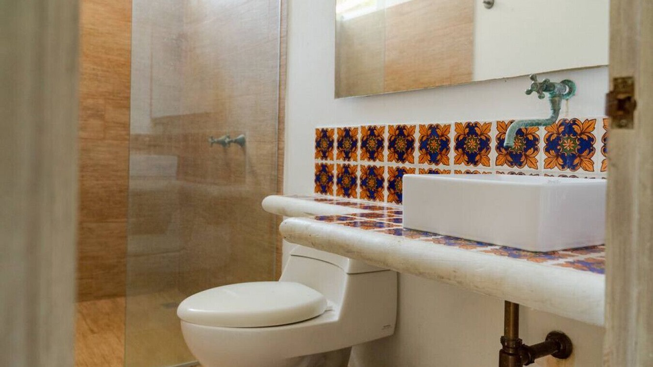 Photo of Bathroom in Tolu