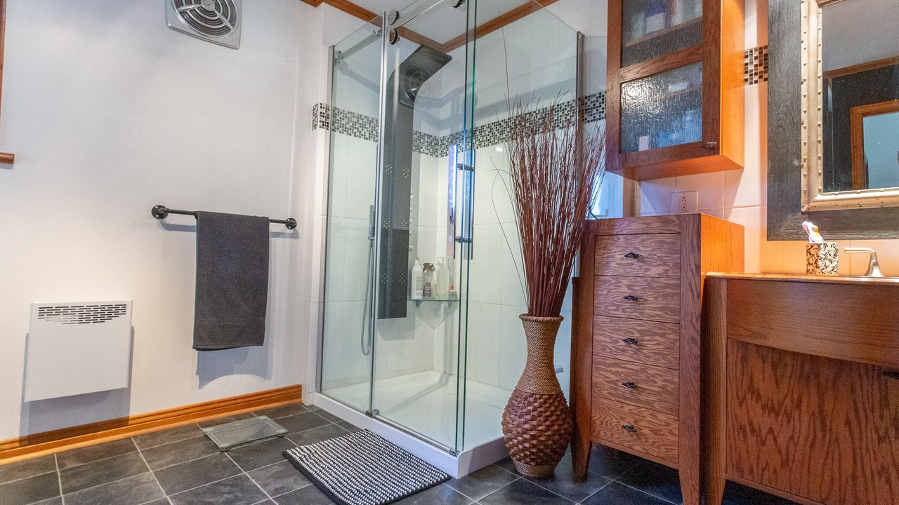 Photo of Bathroom in Mont-St-Hilaire