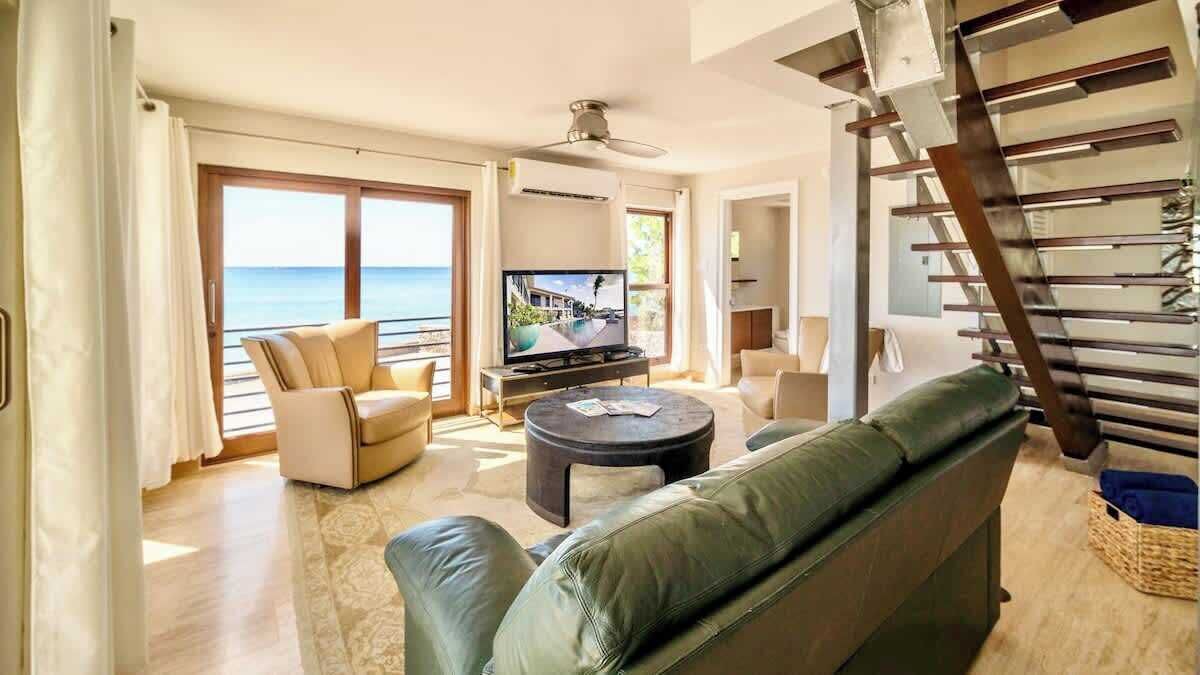 Photo of Livingroom in Northwest Point