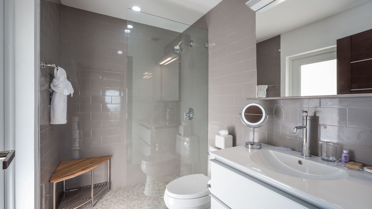 Photo of Bathroom in Bodden Town