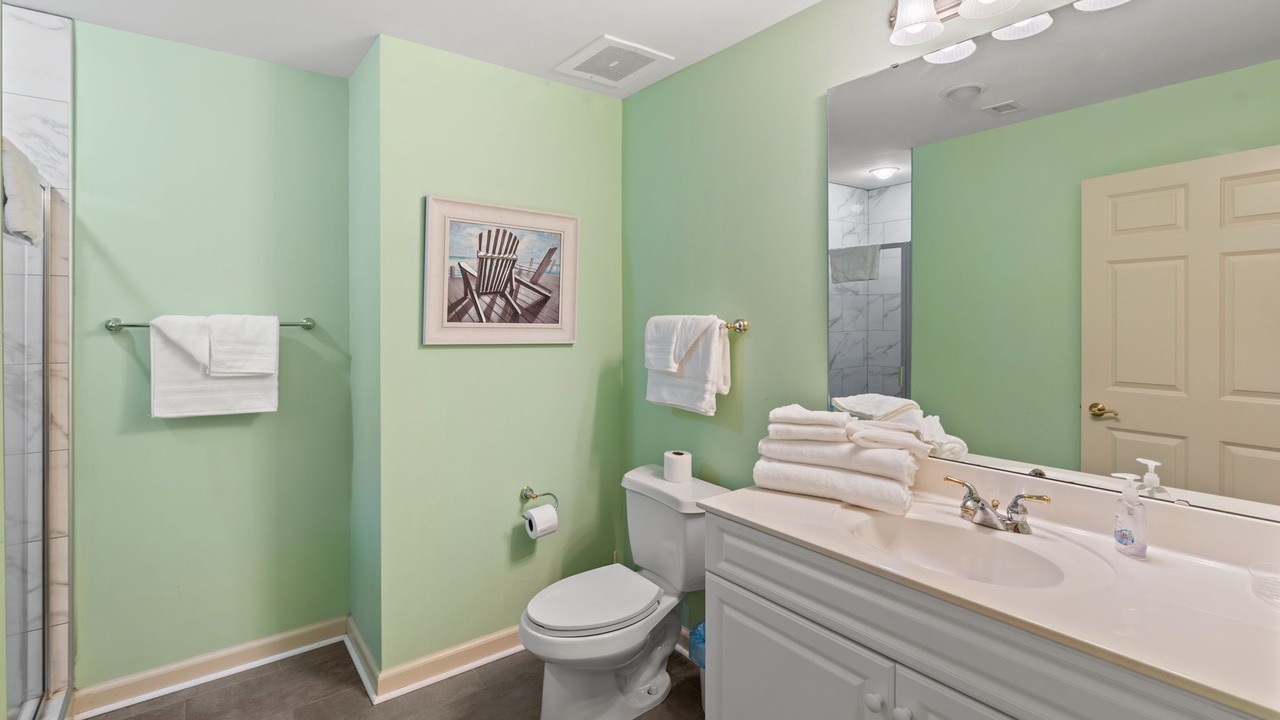Photo of Bathroom in Arcadian Shores