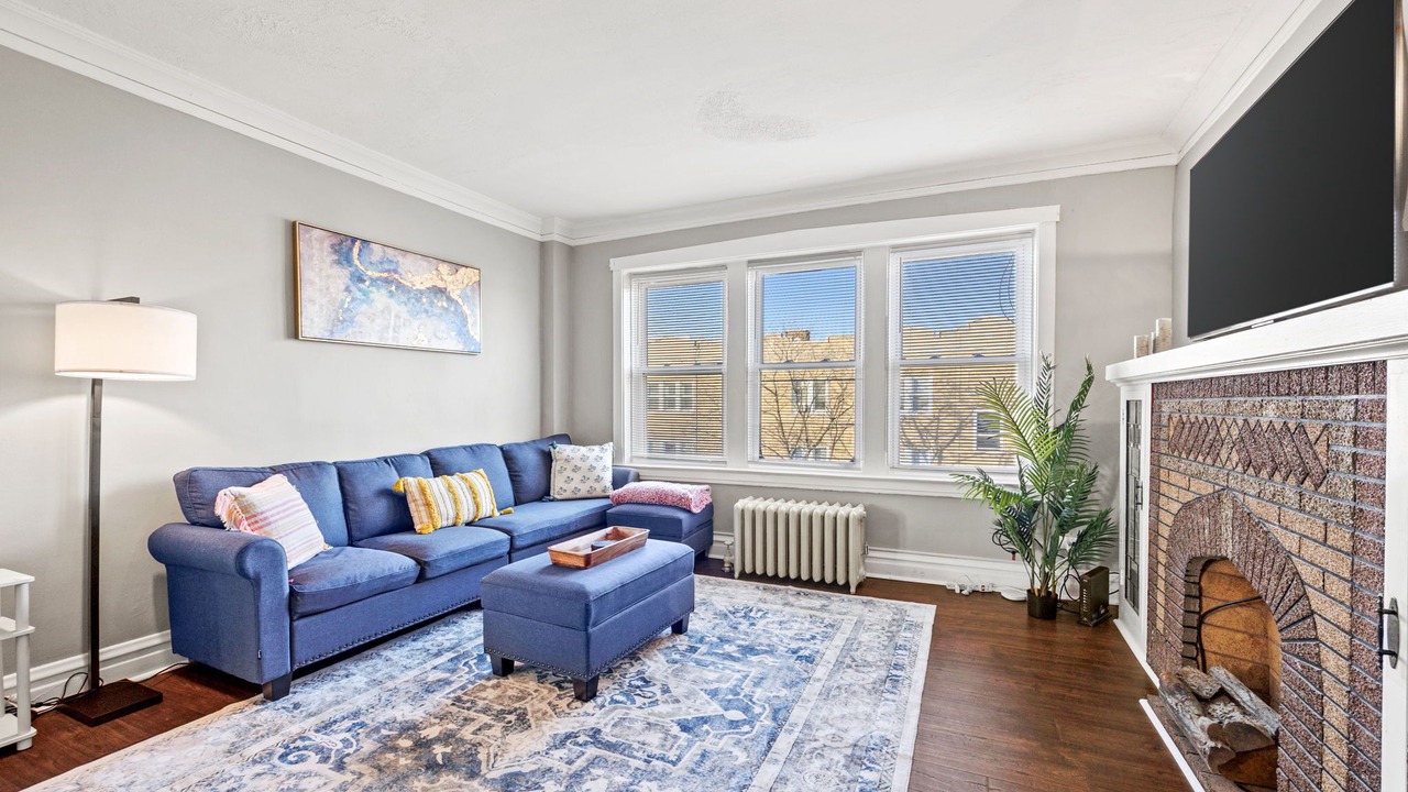 Photo of Livingroom in Berwyn