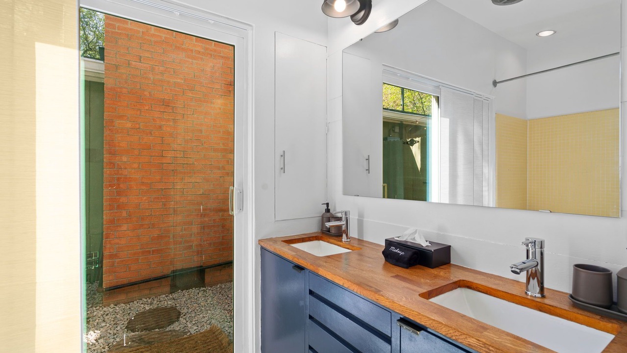 Photo of Bathroom in Denton