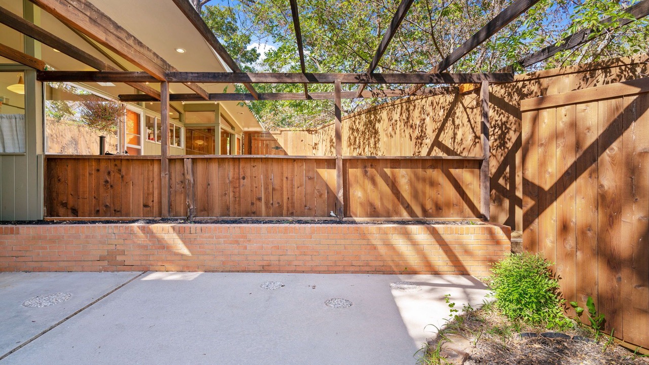 Photo of Outdoor in Denton