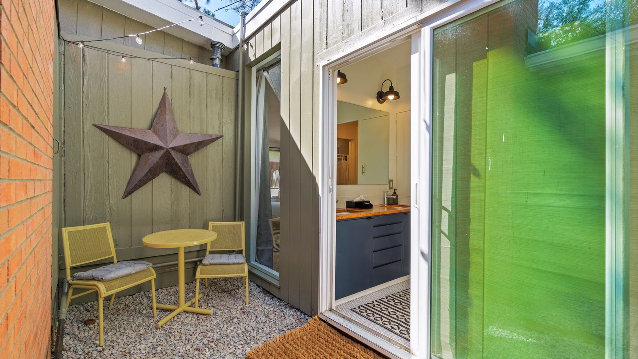 Photo of Outdoor in Denton