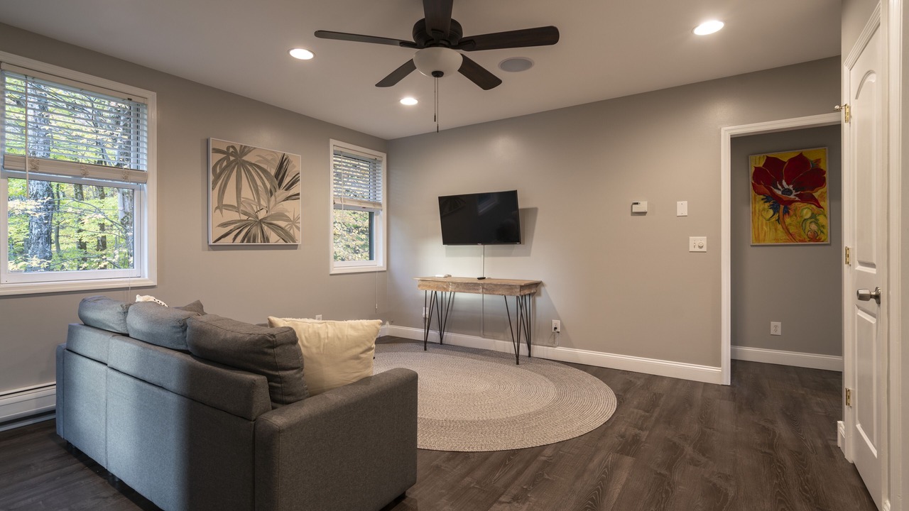 Photo of Livingroom in Town of Grafton