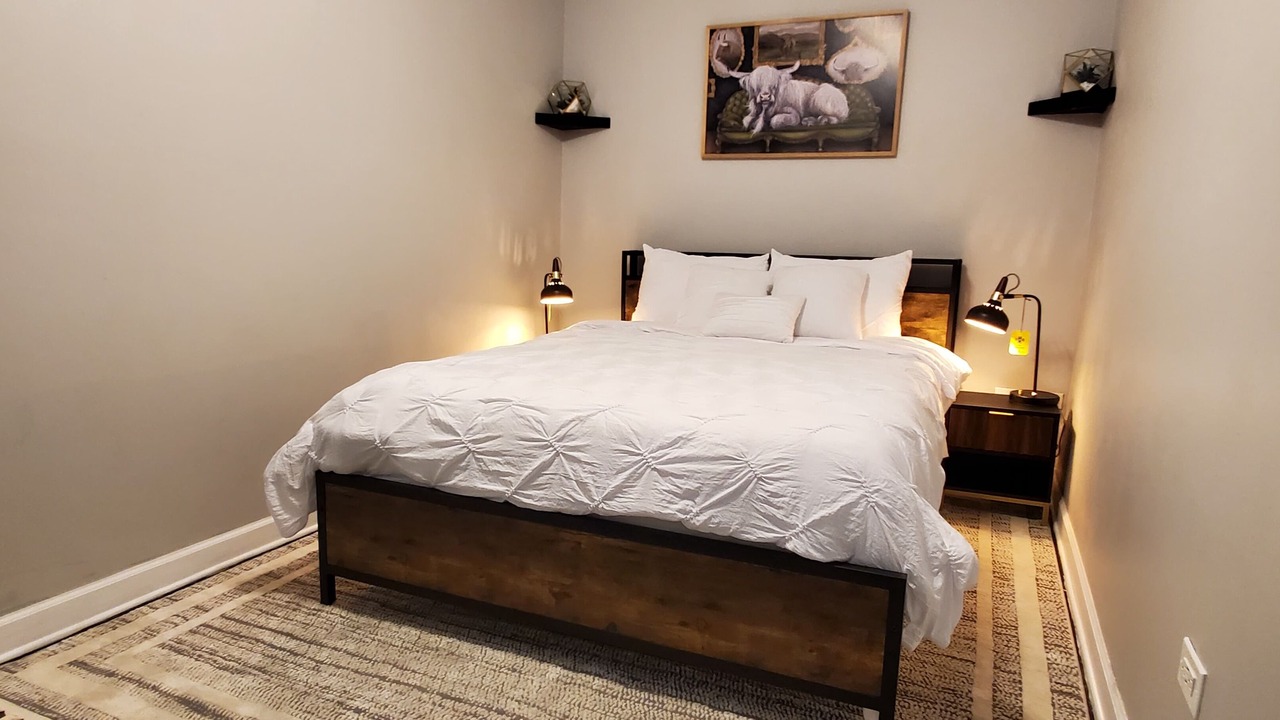 Photo of Bedroom in West Bucktown
