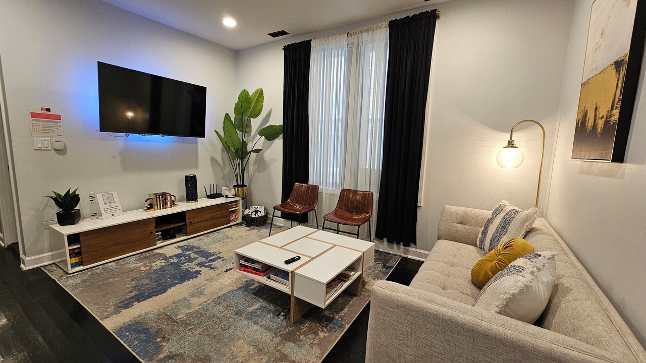 Photo of Bedroom in West Bucktown