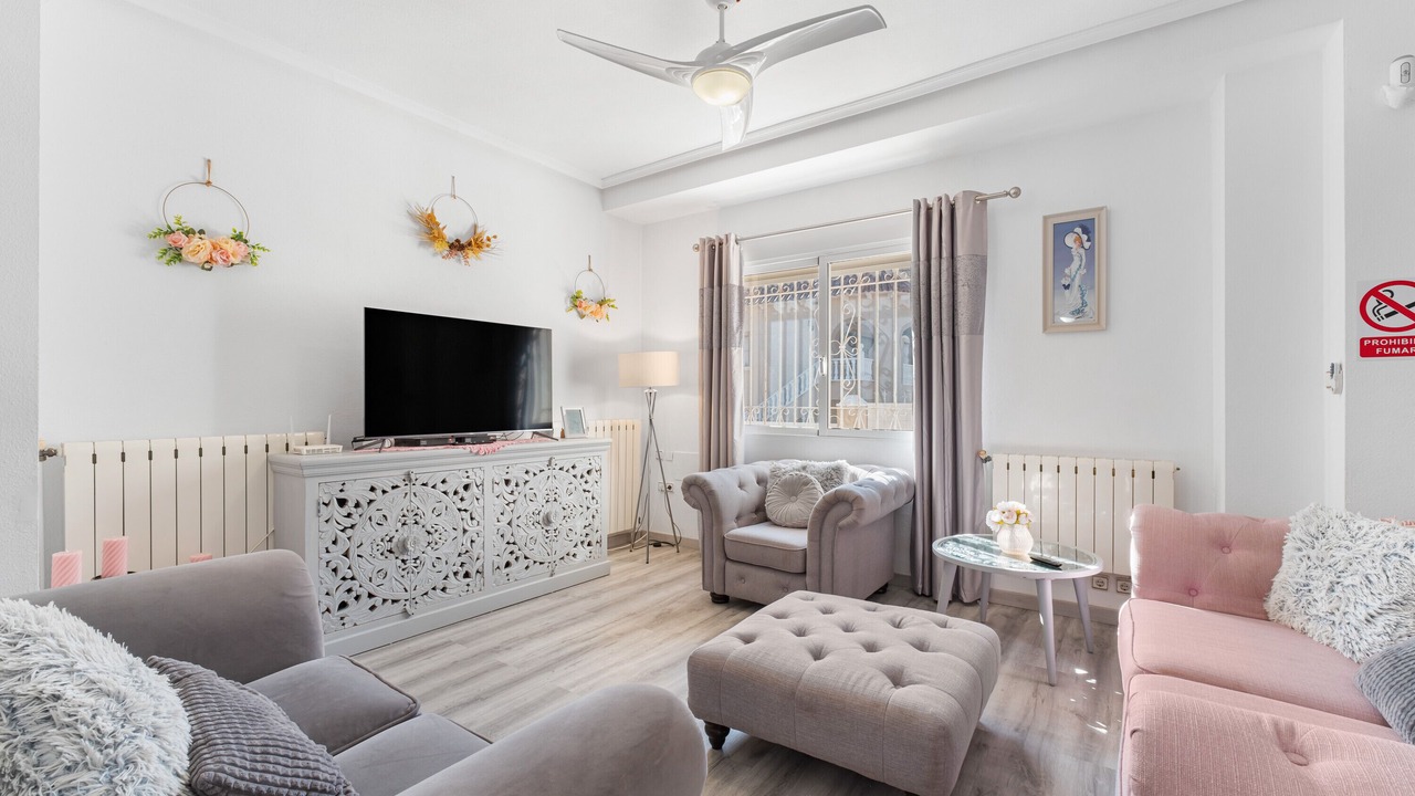 Photo of Livingroom in San Miguel de Salinas