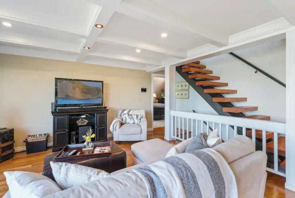 Photo of Livingroom in Bryn Mawr-Skyway