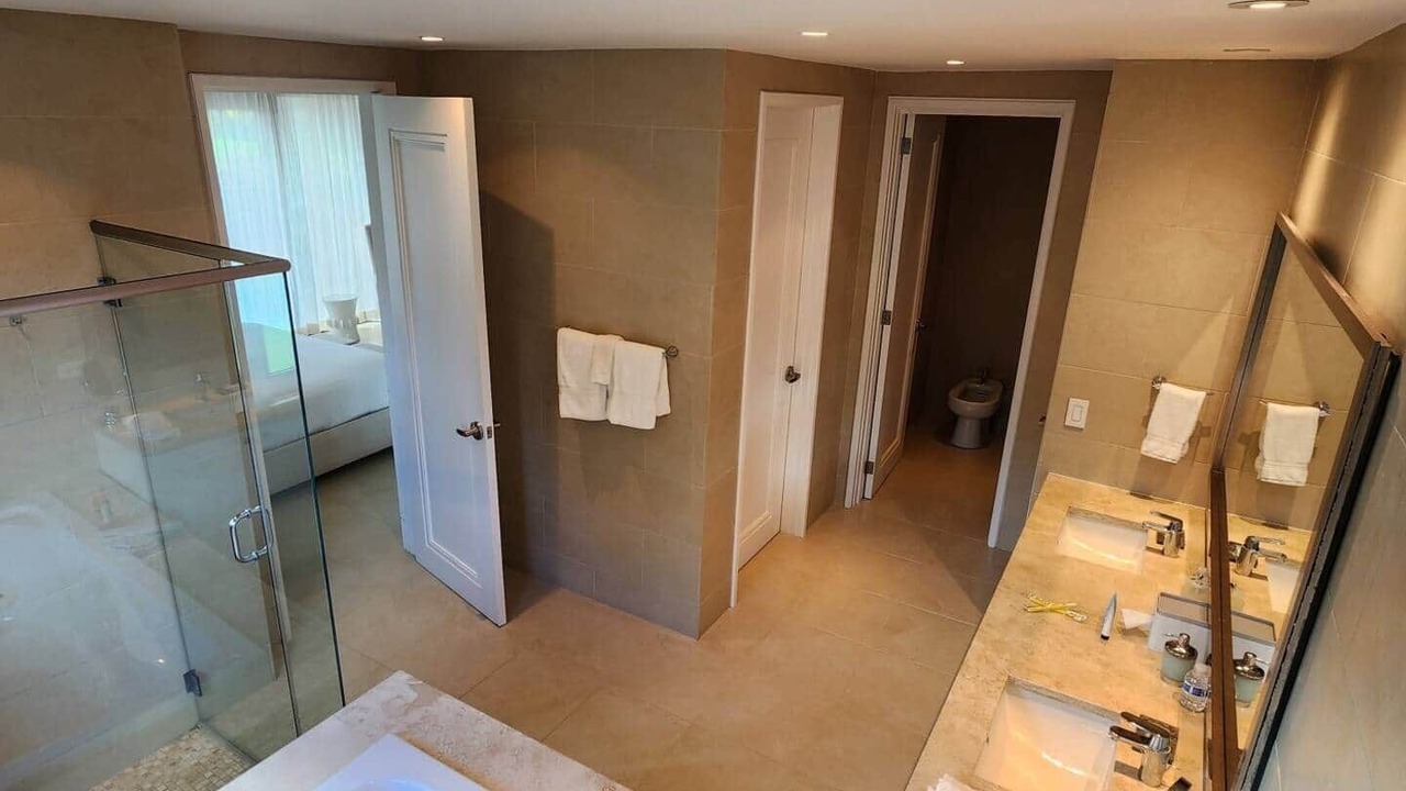 Photo of Bathroom in Herreras
