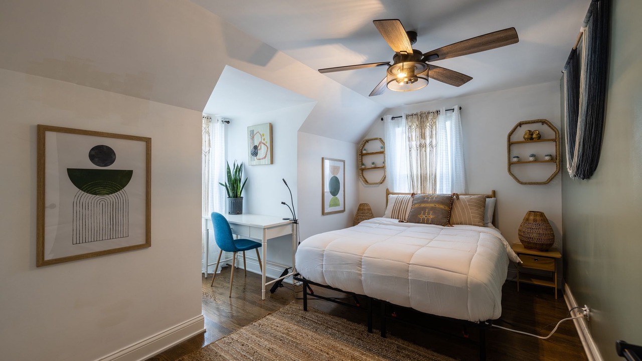 Photo of Bedroom in Skokie