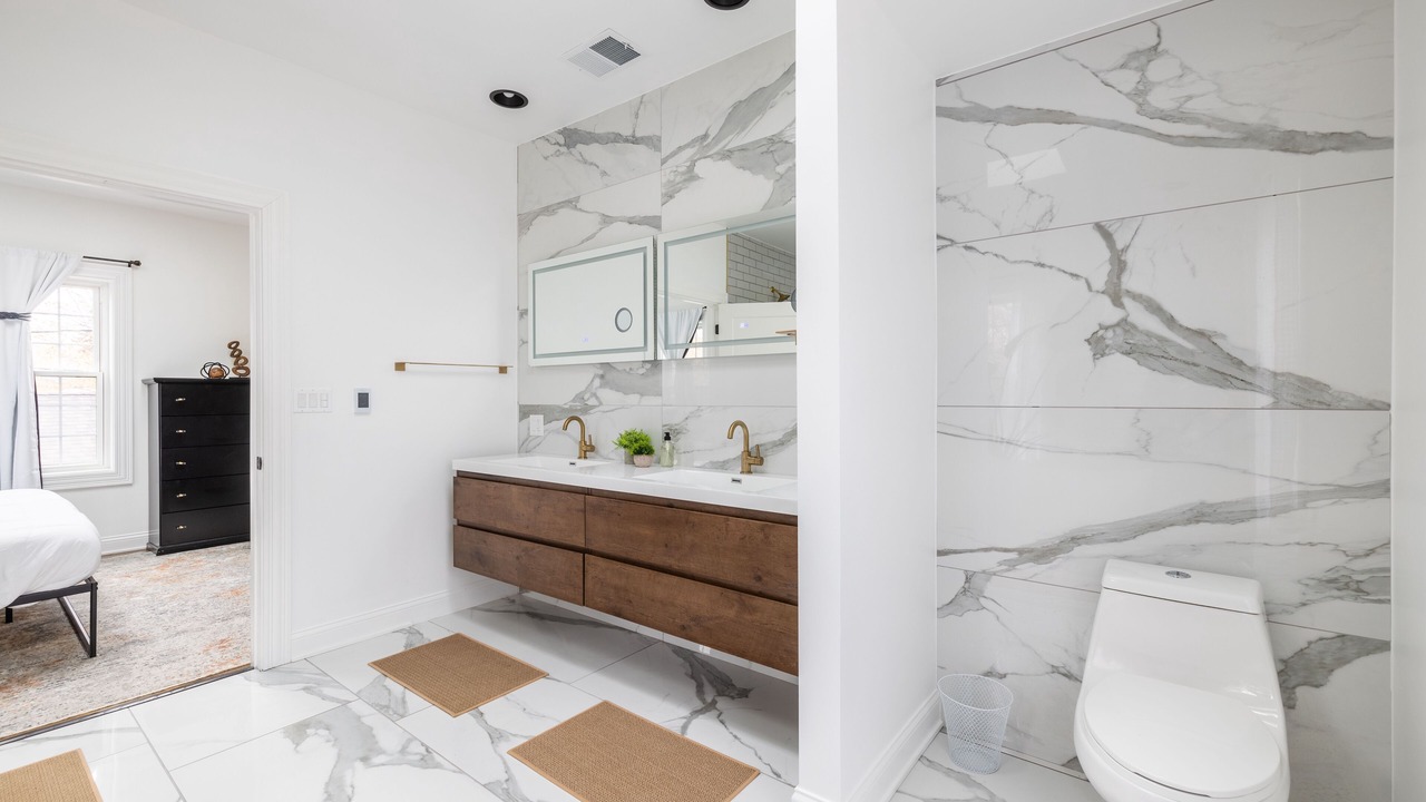 Photo of Bathroom in Skokie