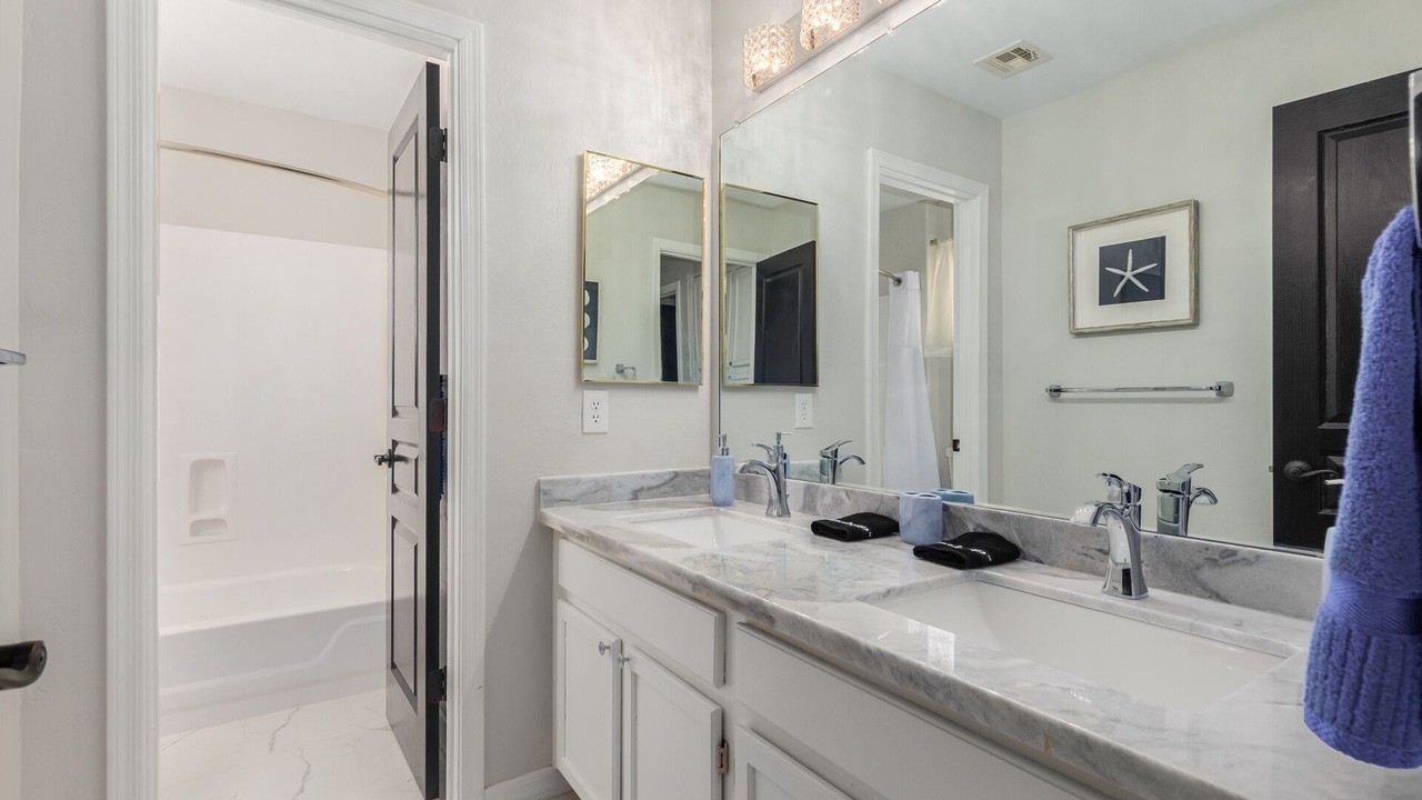 Photo of Bathroom in Red Mountain Ranch