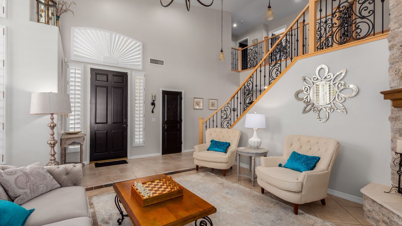 Photo of Livingroom in Red Mountain Ranch