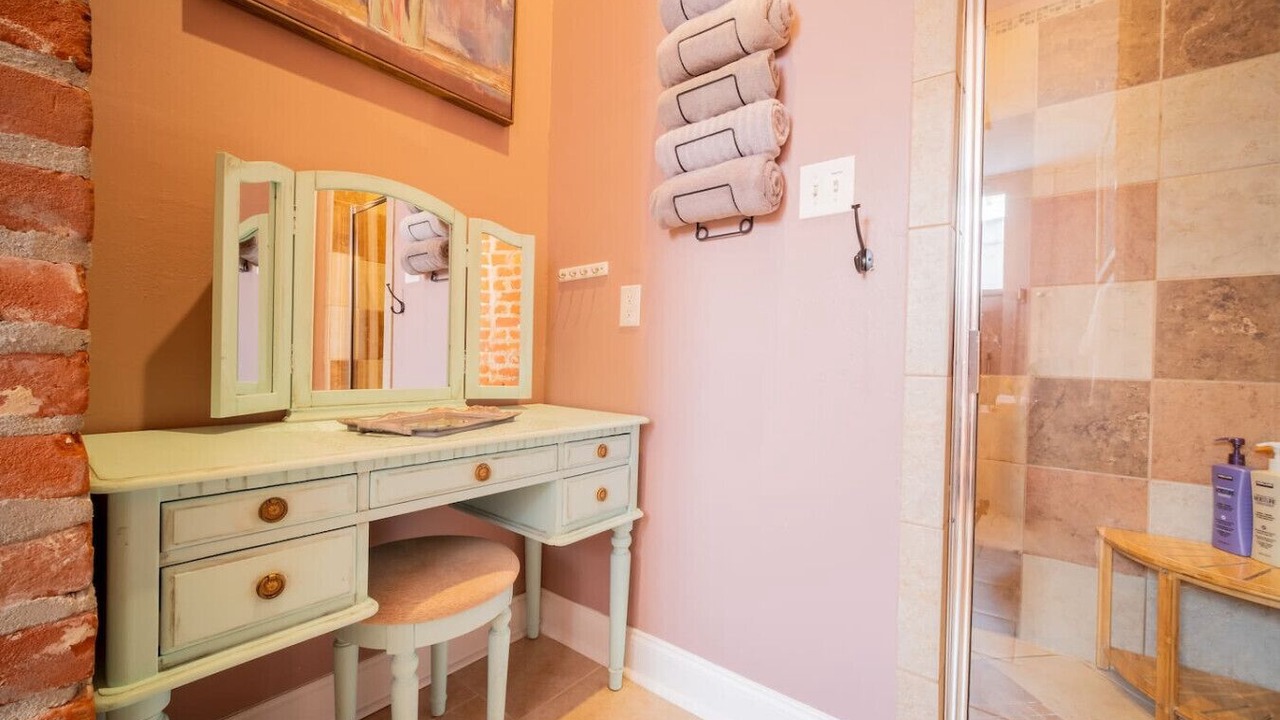 Photo of Bathroom in Faubourg Lafayette
