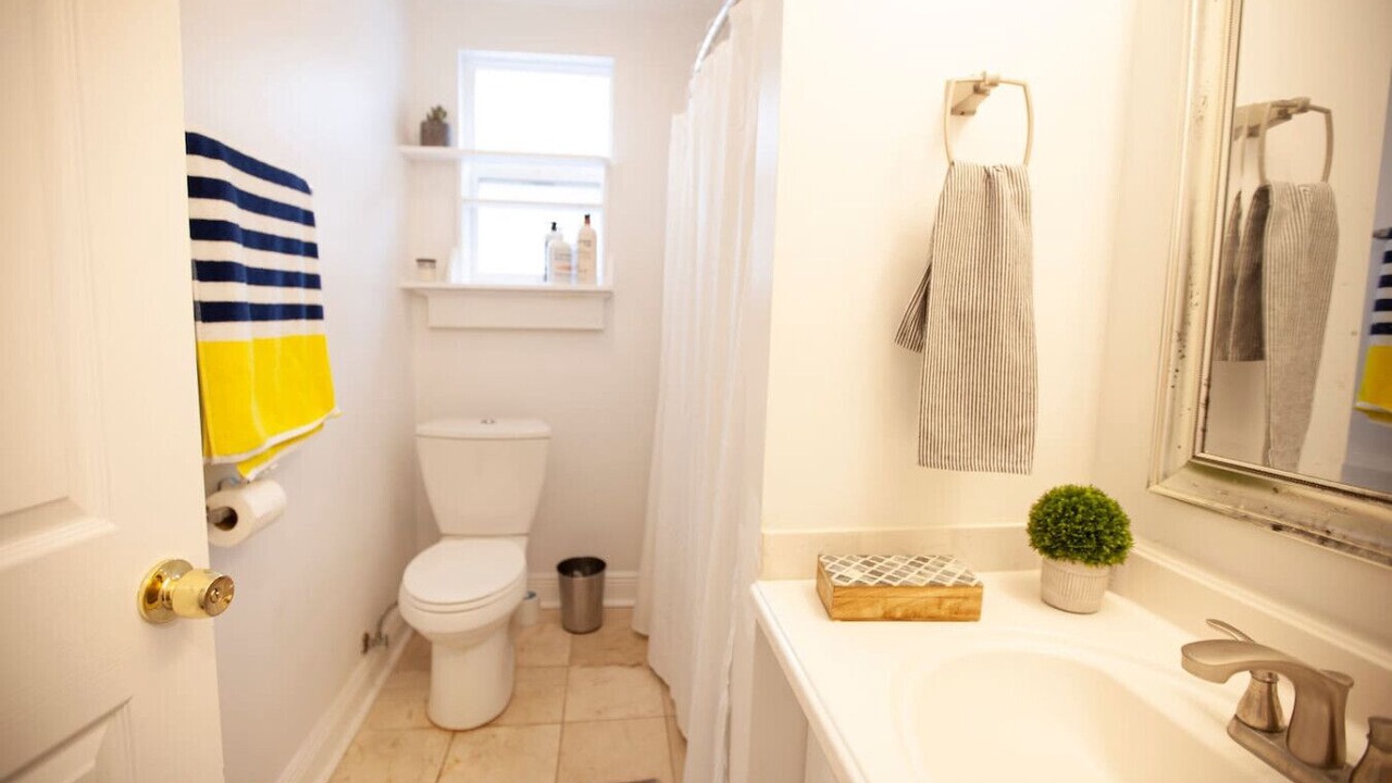 Photo of Bathroom in West Riverside