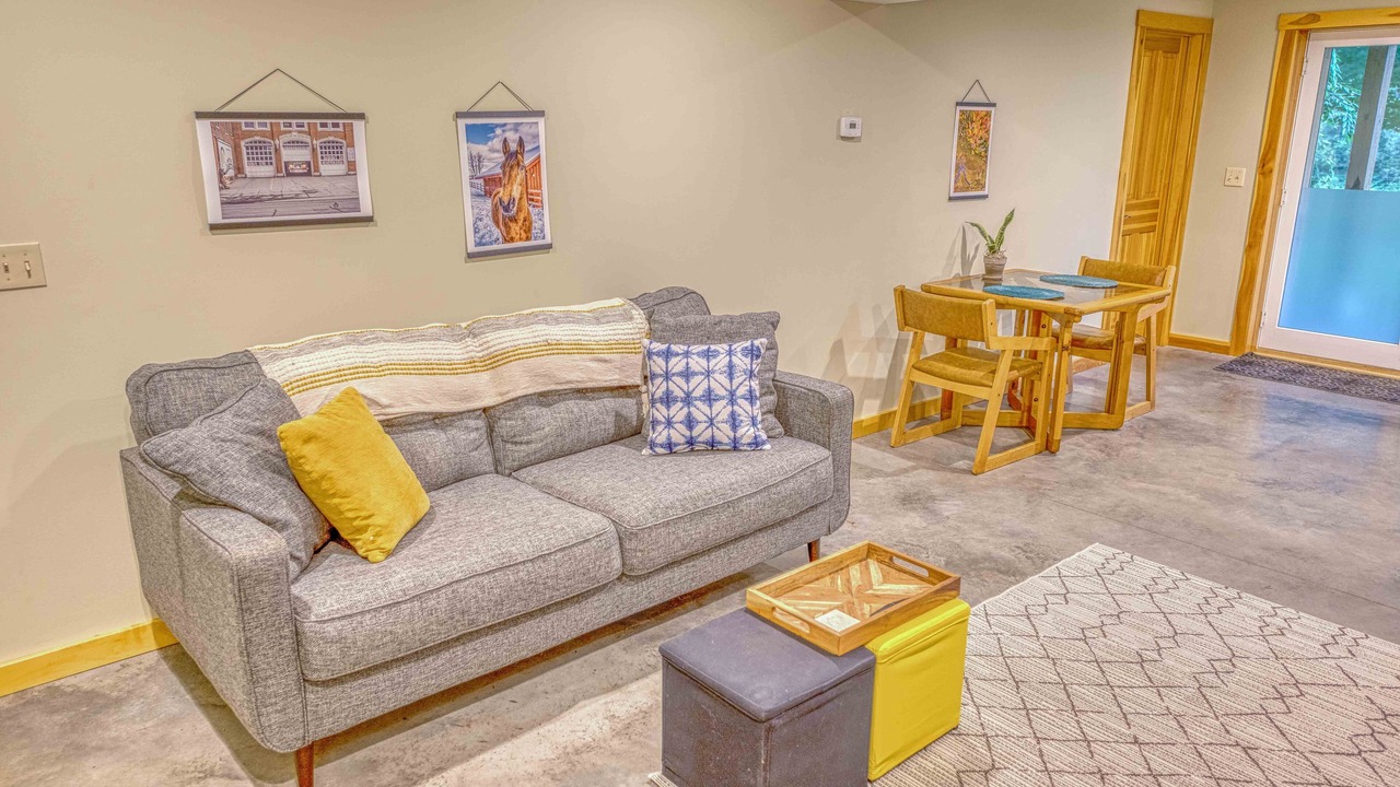 Photo of Livingroom in Northfield