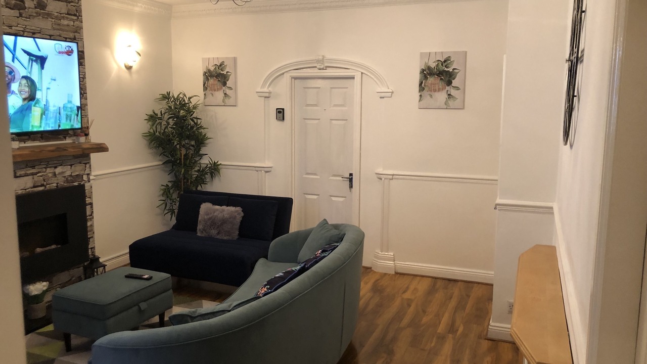 Photo of Livingroom in Failsworth