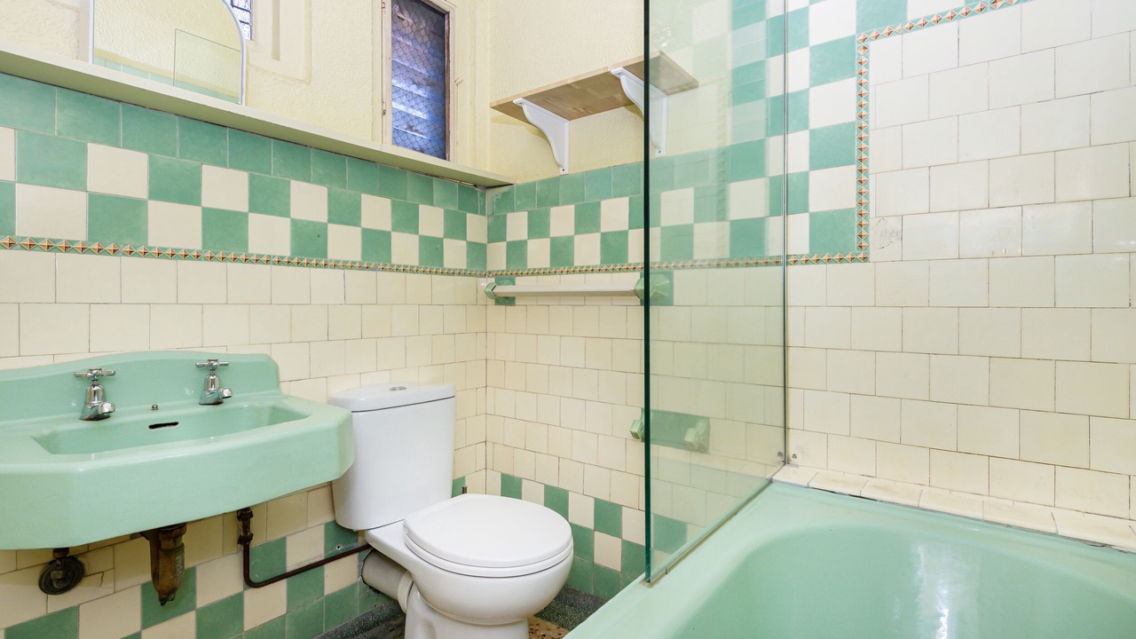 Photo of Bathroom in St Kilda West