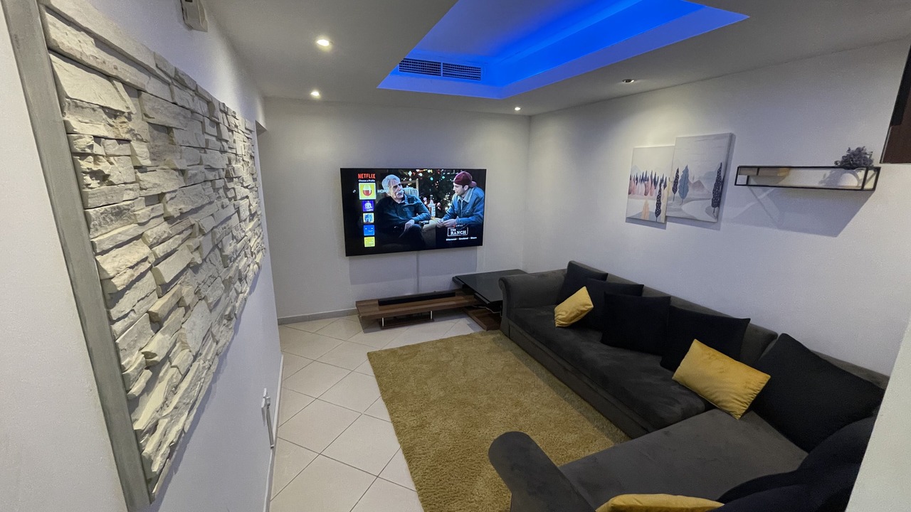 Photo of Livingroom in Al Majaz