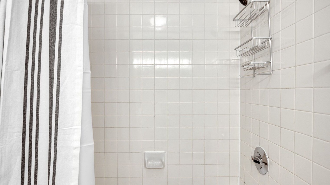 Photo of Bathroom in Streeterville