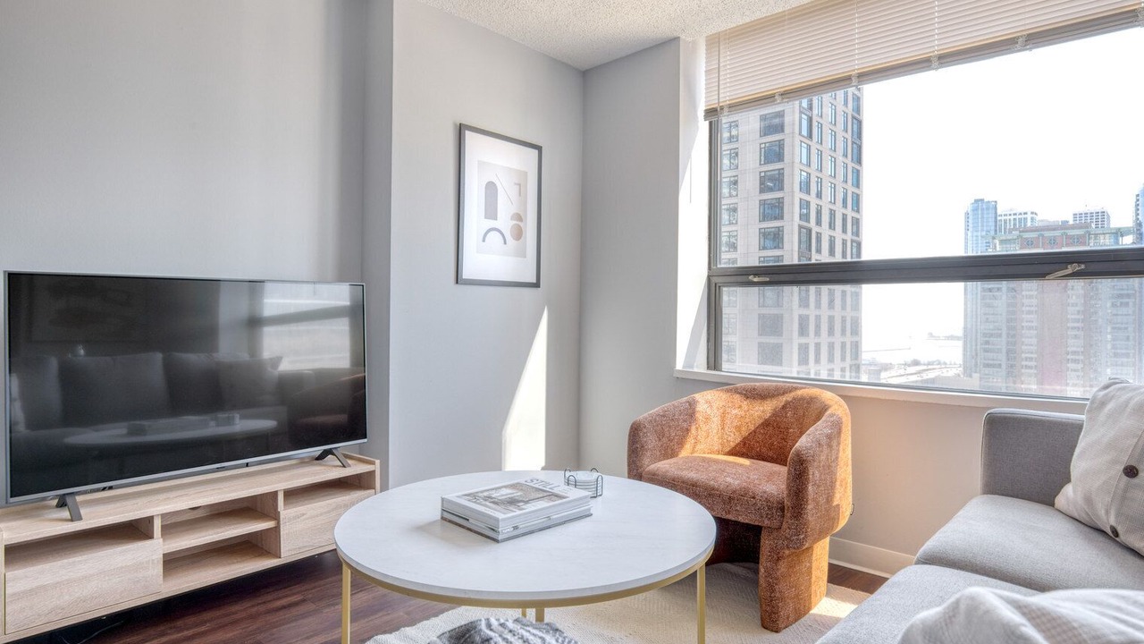 Photo of Livingroom in Streeterville