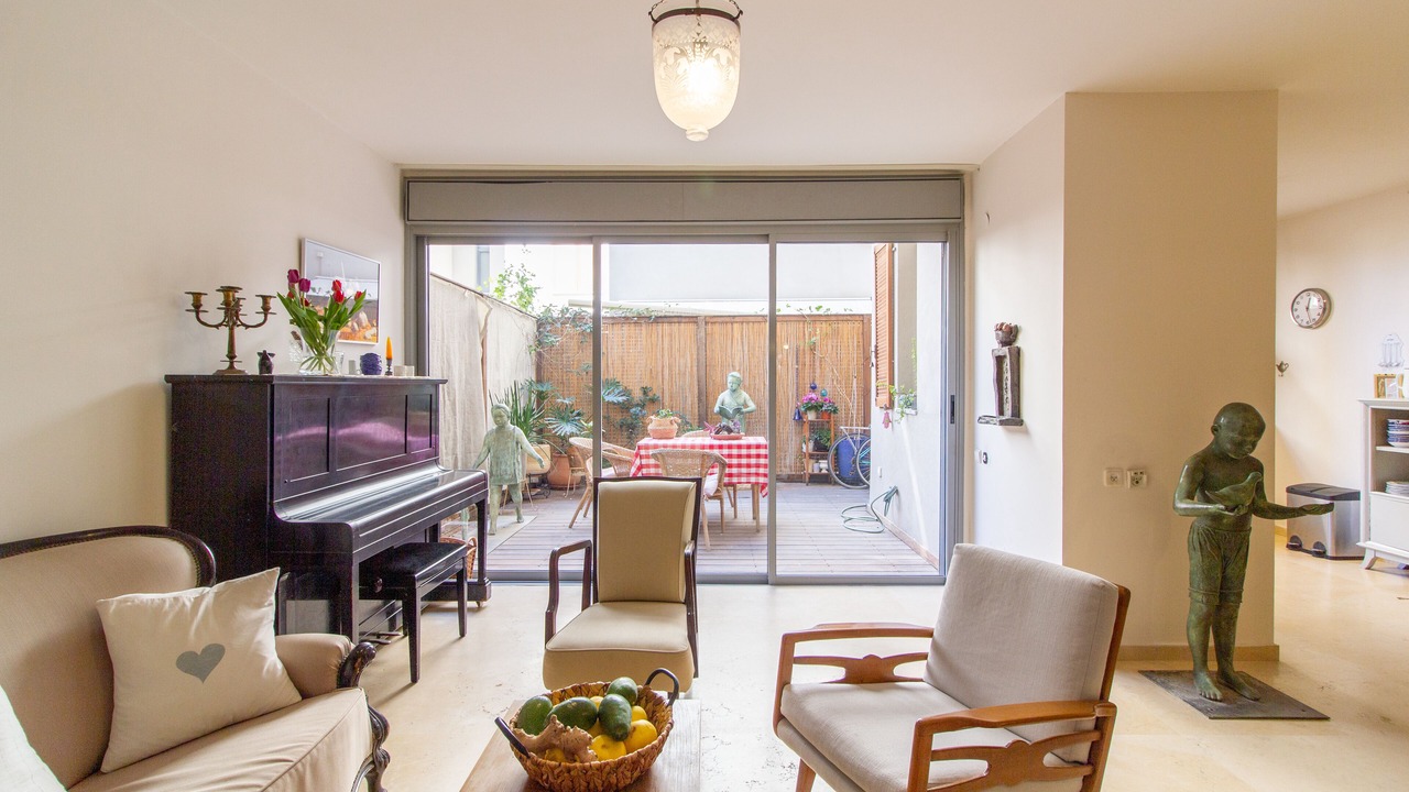 Photo of Livingroom in Tel Aviv