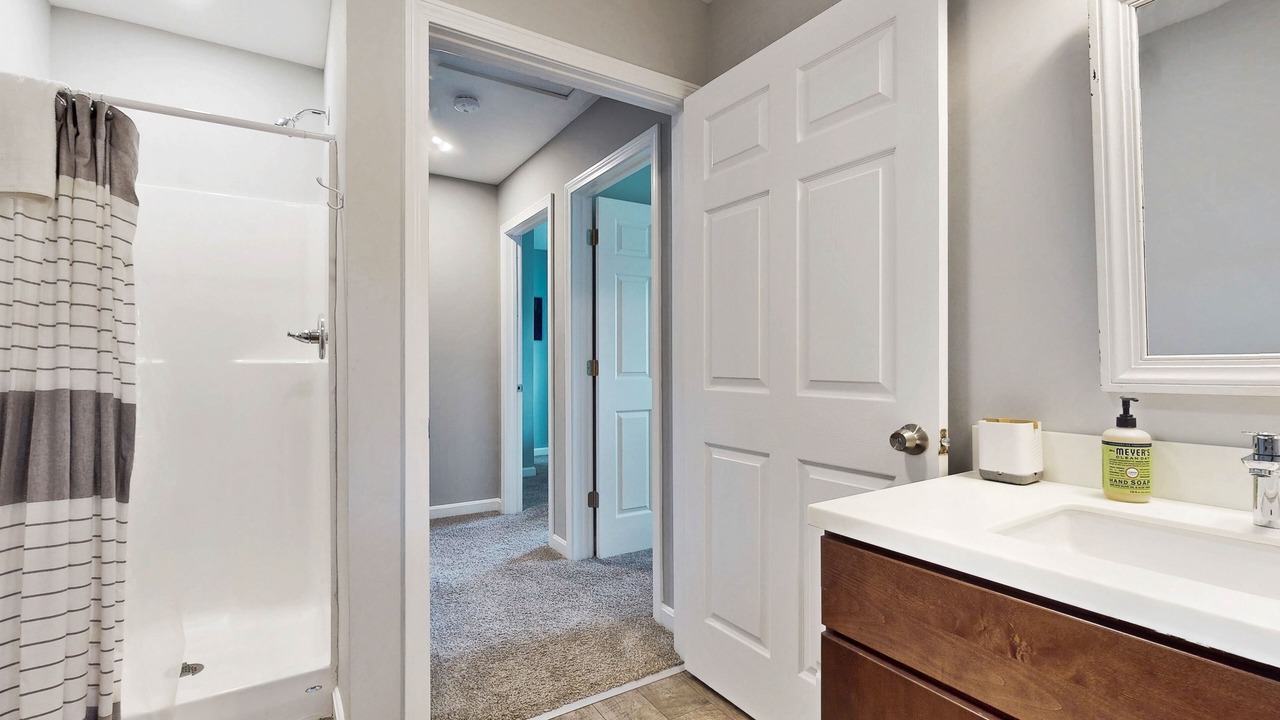Photo of Bathroom in Castleton