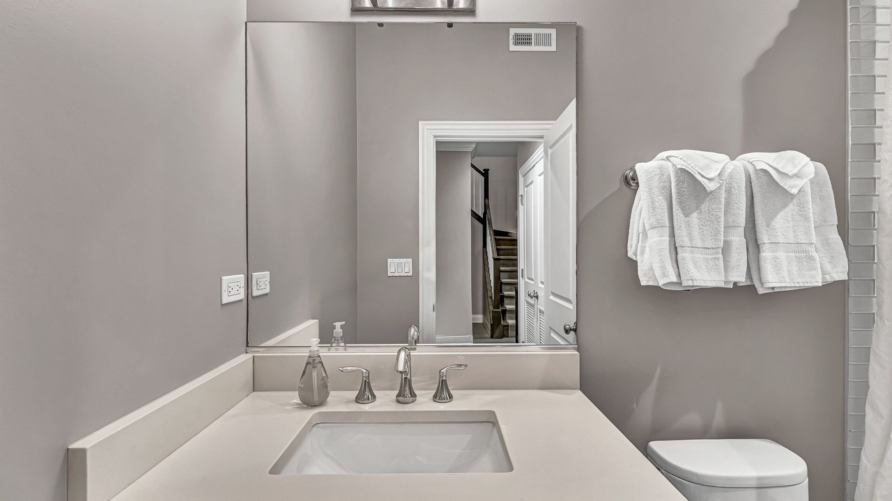 Photo of Bathroom in Wrigleyville