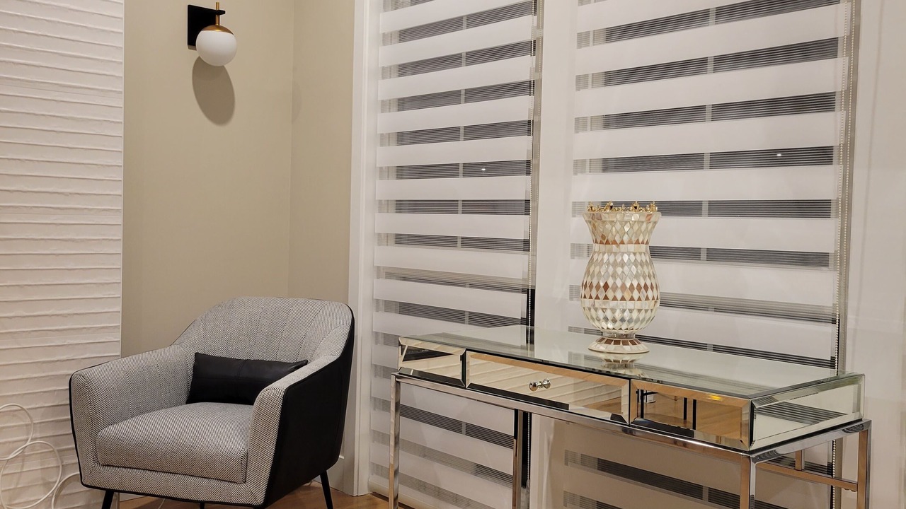 Photo of Livingroom in Kenwood