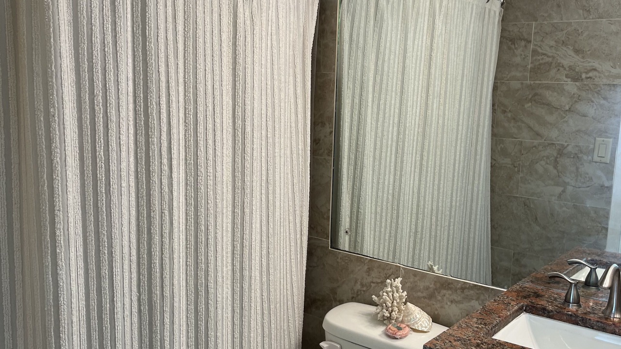 Photo of Bathroom in Discovery Bay
