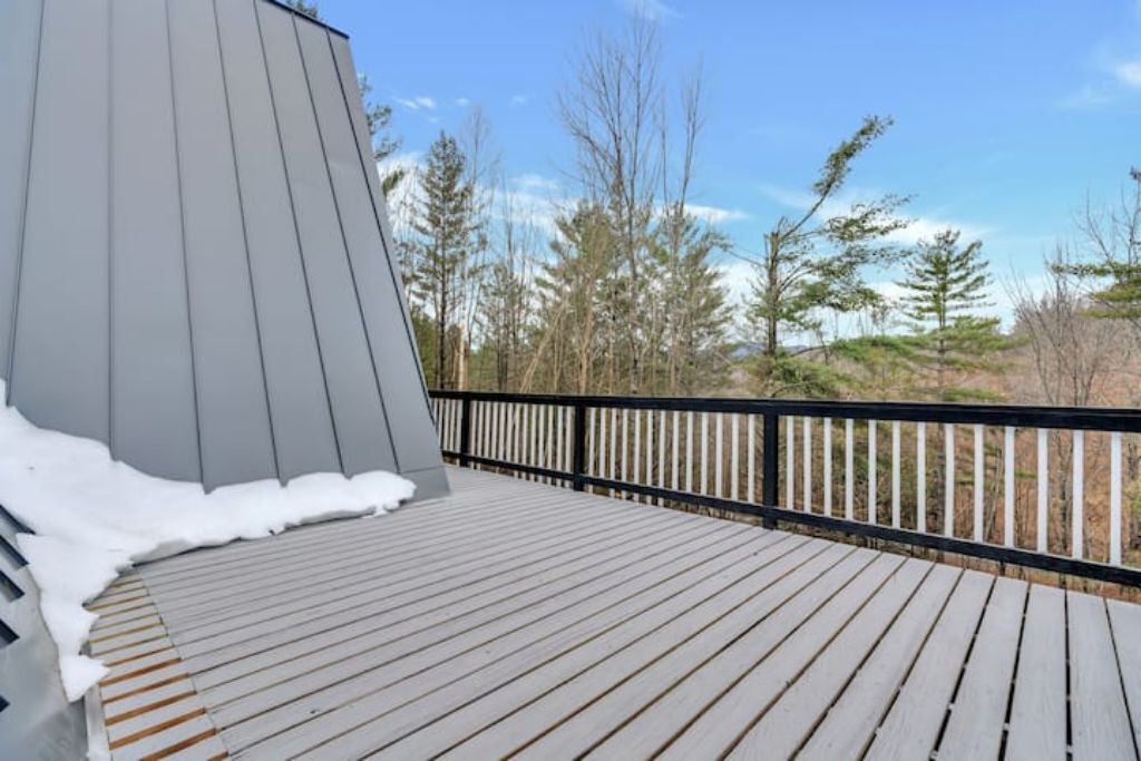 Photo of Patio Balcony in Pittsfield