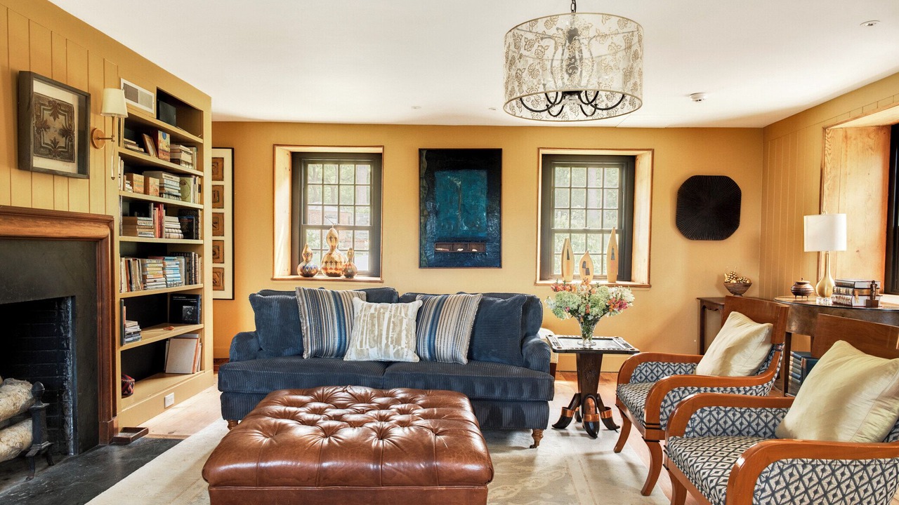 Photo of Livingroom in New Lebanon