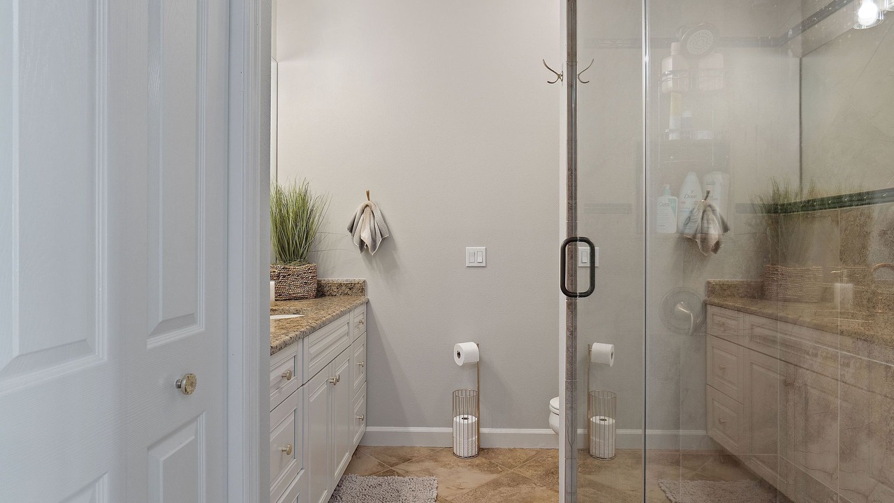 Photo of Bathroom in Black Diamond