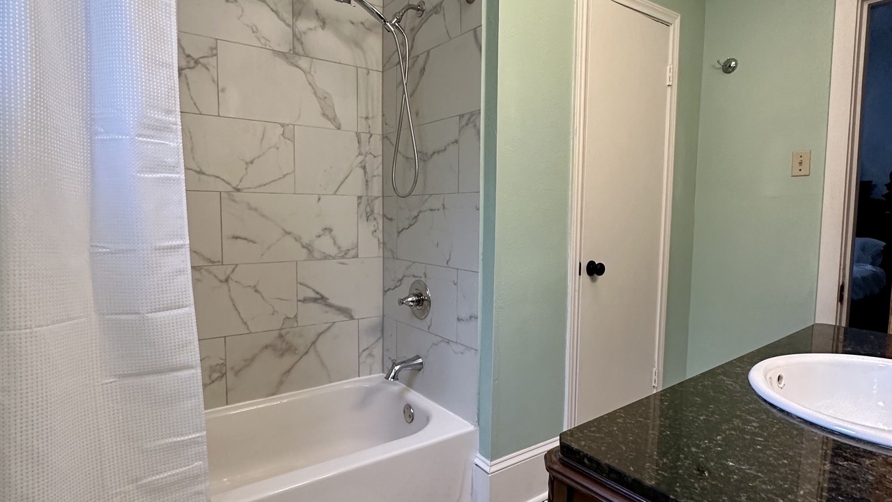 Photo of Bathroom in West Riverside