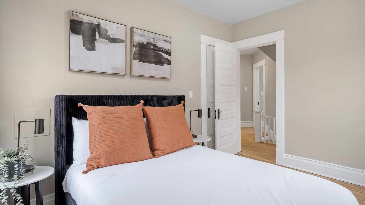Photo of Bedroom in Fulton Heights