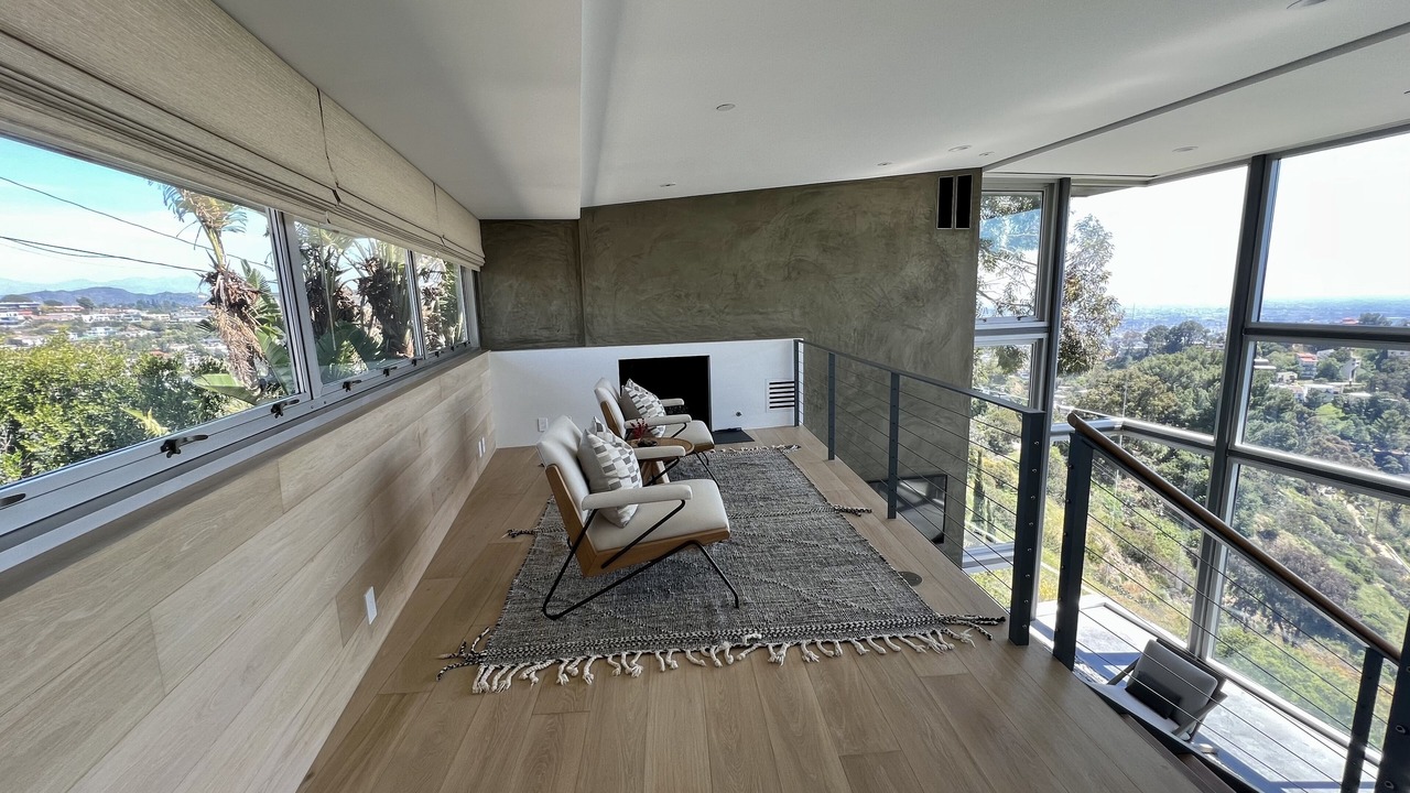 Photo of Others in Hollywood Hills West