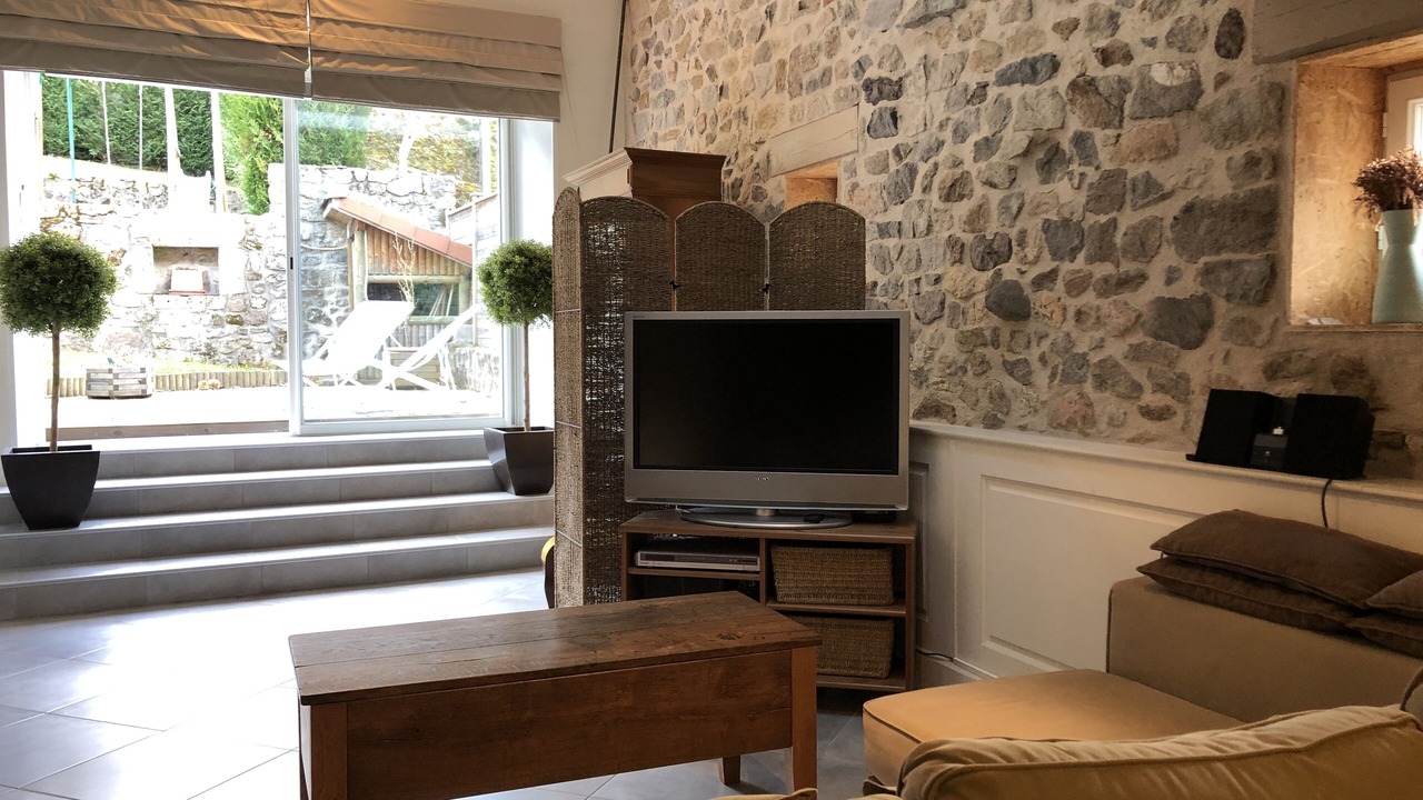 Photo of Livingroom in Saint-Julien-Vocance