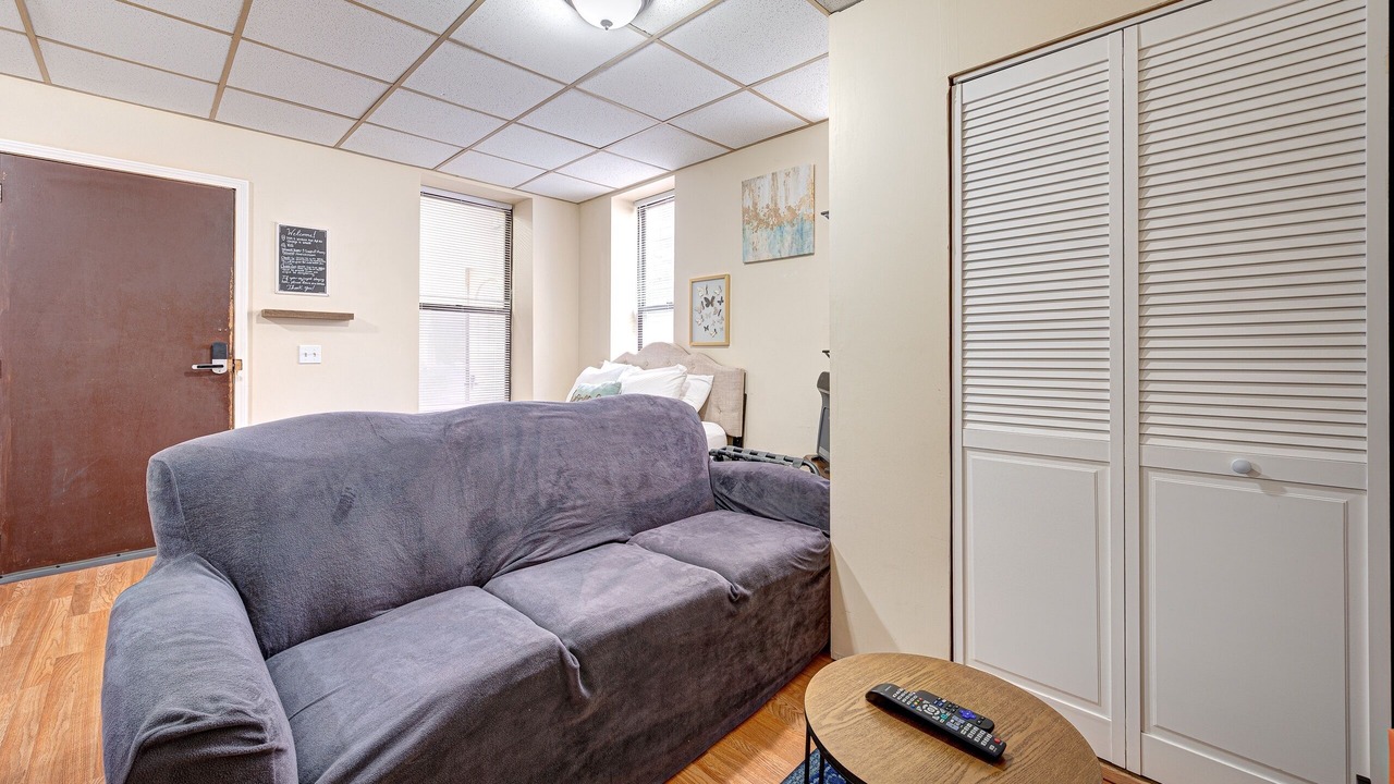 Photo of Bedroom in Heart of Chicago