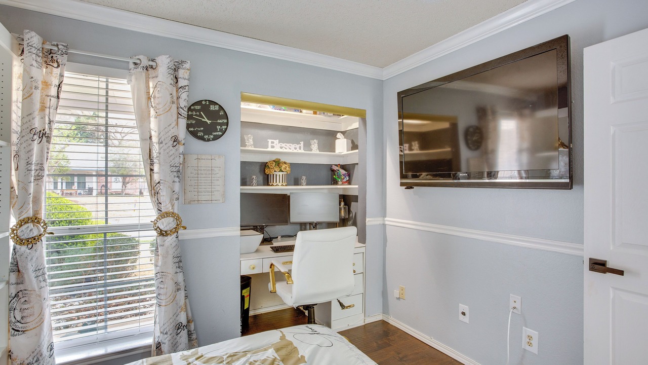 Photo of Bedroom in Rowlett
