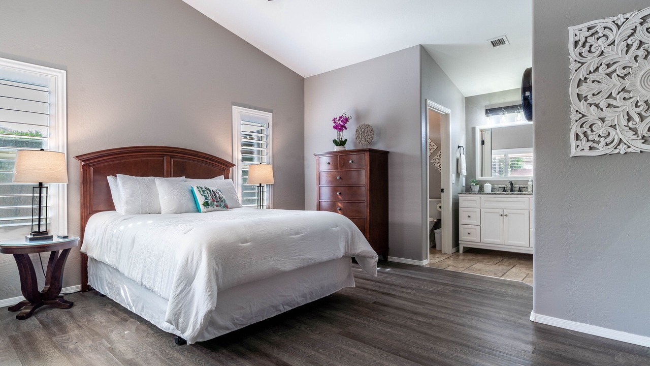 Photo of Bedroom in Summer Field