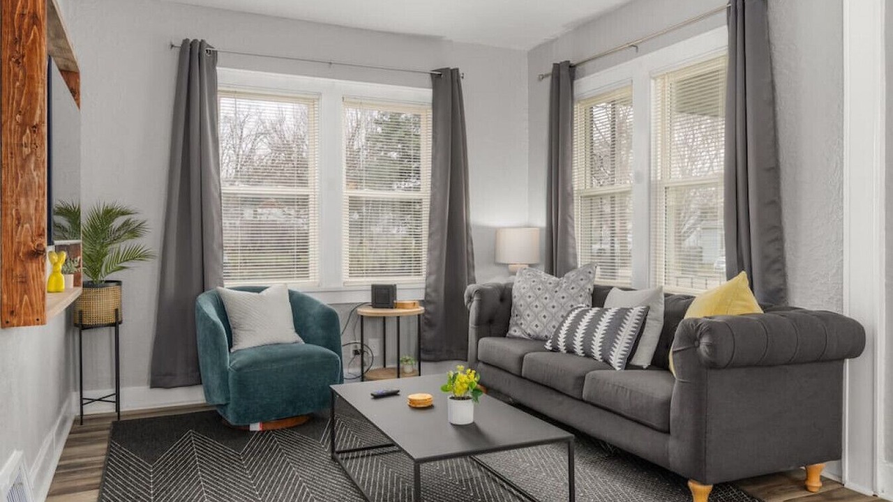 Photo of Livingroom in East Peoria