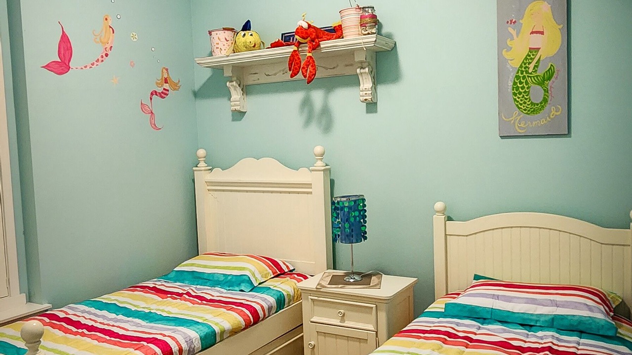 Photo of Bedroom in Coral