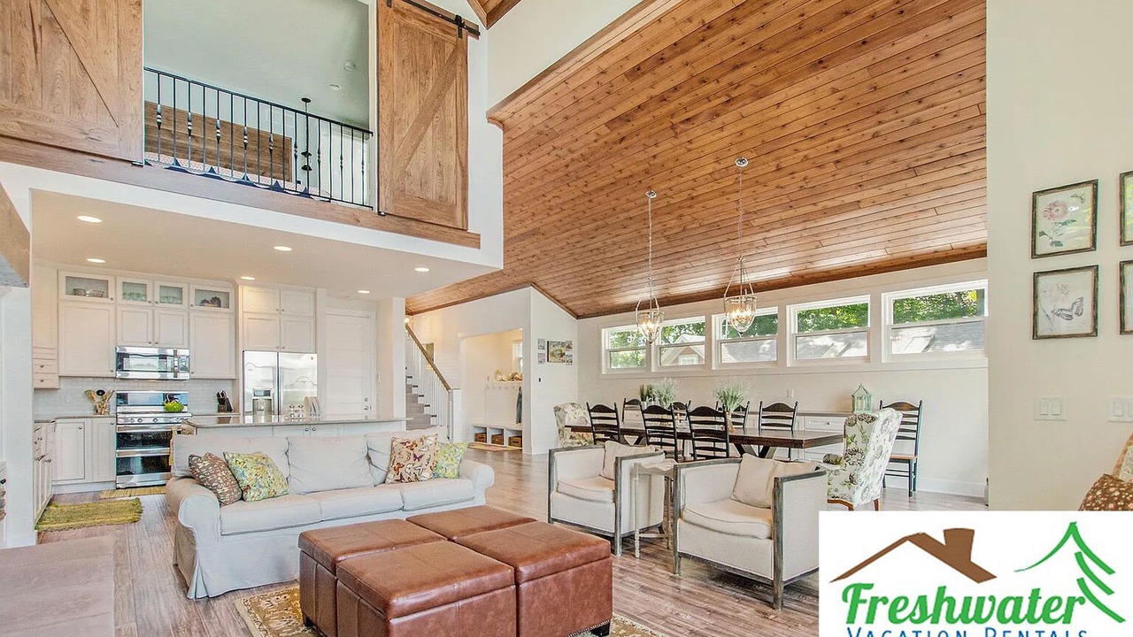 Photo of Livingroom in Coral