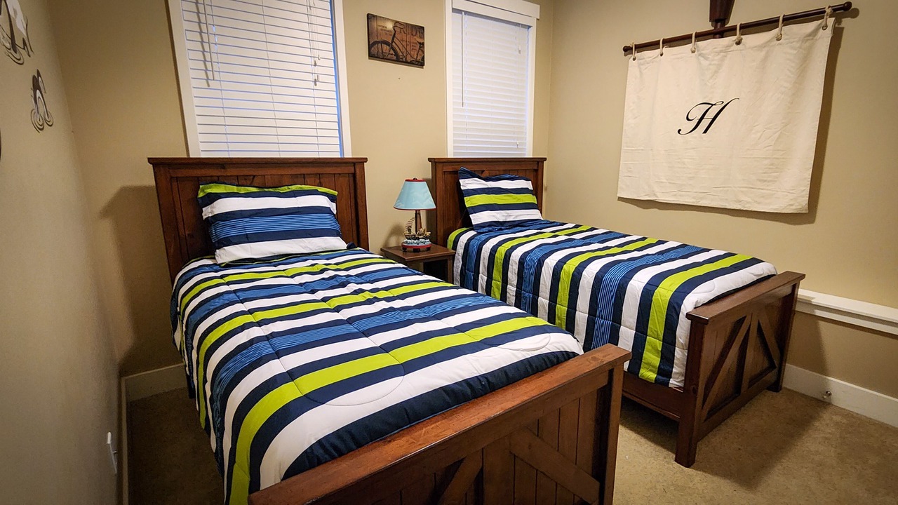 Photo of Bedroom in Coral