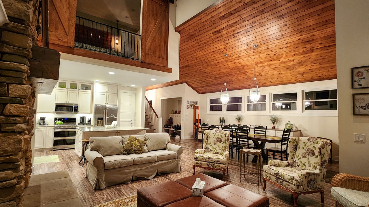 Photo of Livingroom in Coral