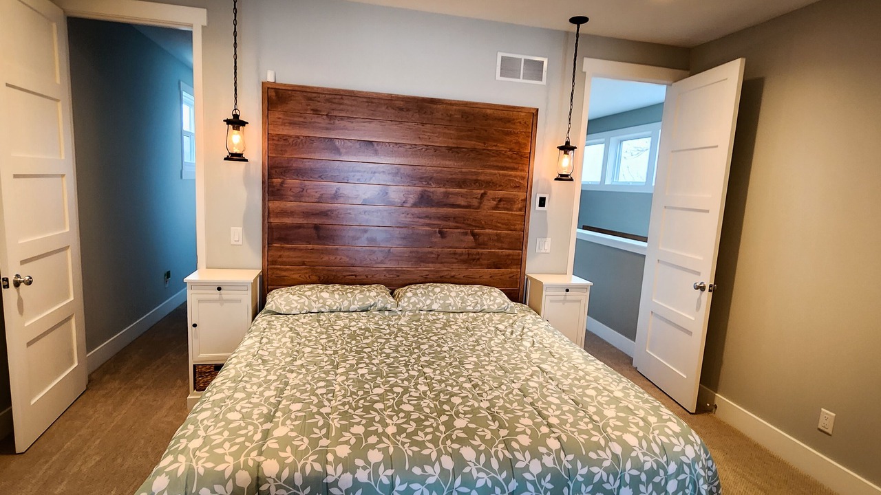 Photo of Bedroom in Coral